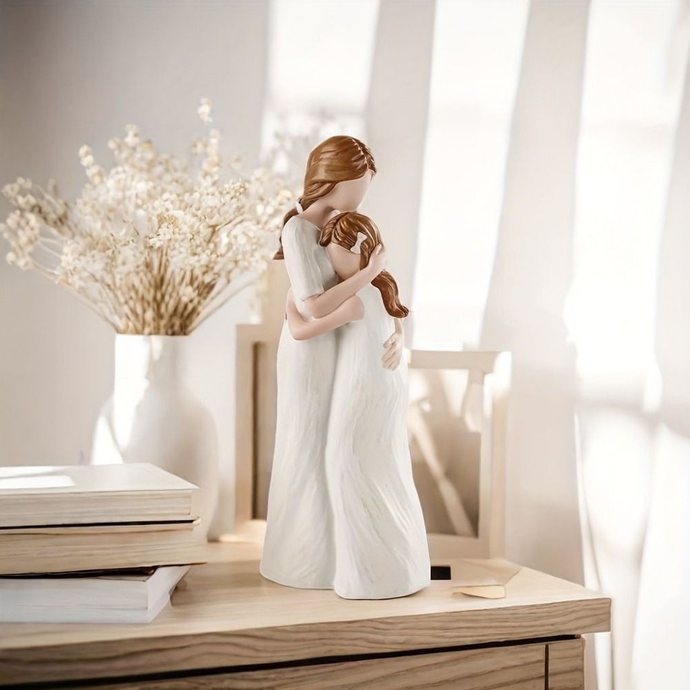 Art And Craft For Mother'S Day - Statue mère et fille peinte à